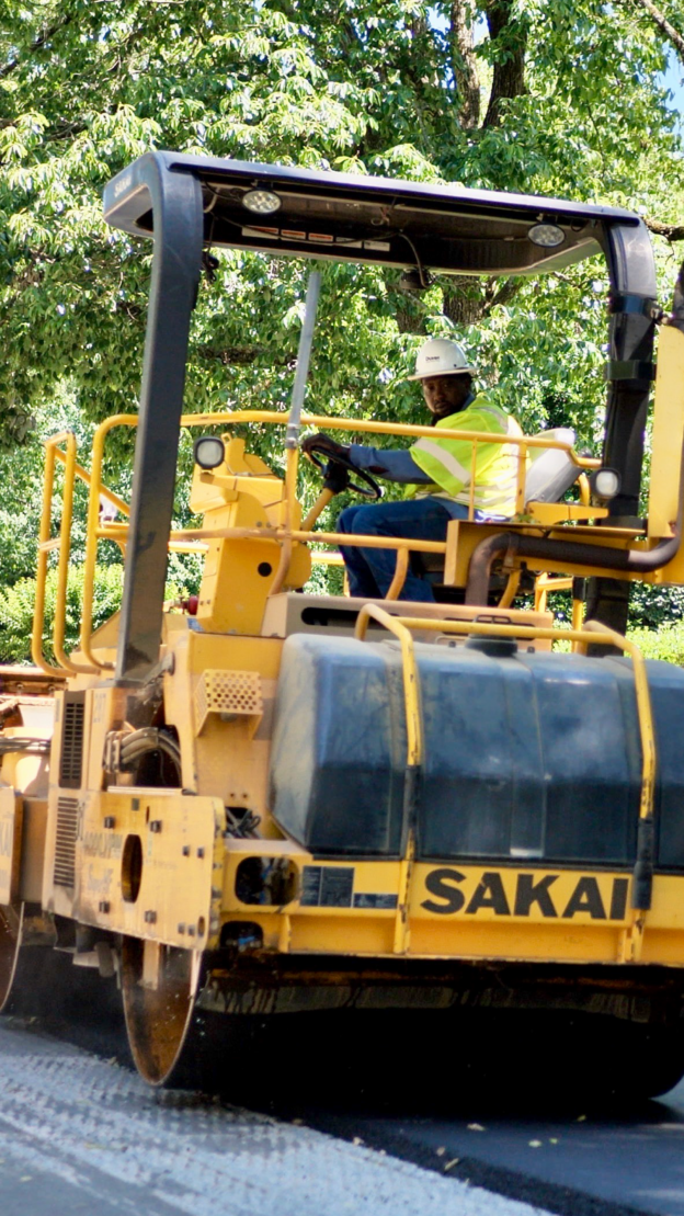 Asphalt Roller Operator