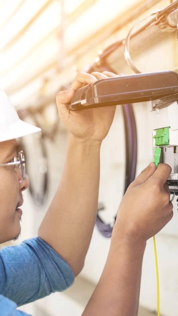 FiberOptic worker